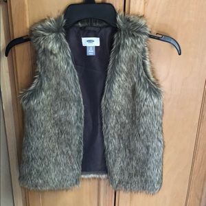 Girls Faux fur vest
